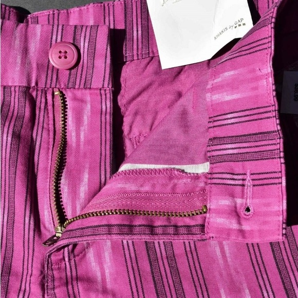 NWT Khakis by Gap Women’s Shorts size 8 - Picture 6 of 6